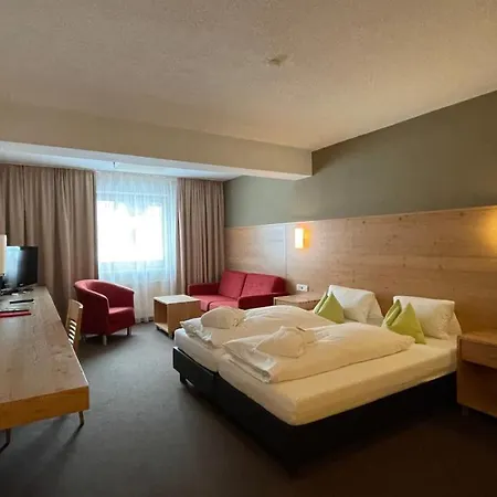 Baeckelar Wirt Superior Hotel 3*