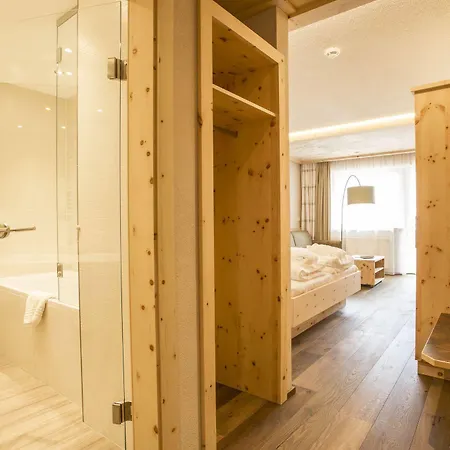 Baeckelar Wirt Superior Hotel Sölden