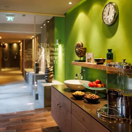 贝克莱尔沃特高级酒店 3*