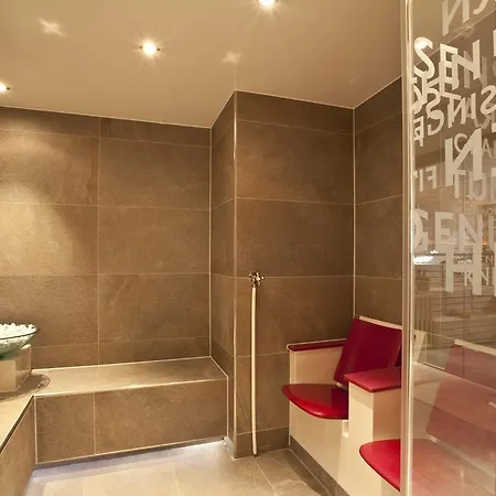 贝克莱尔沃特高级酒店 3*