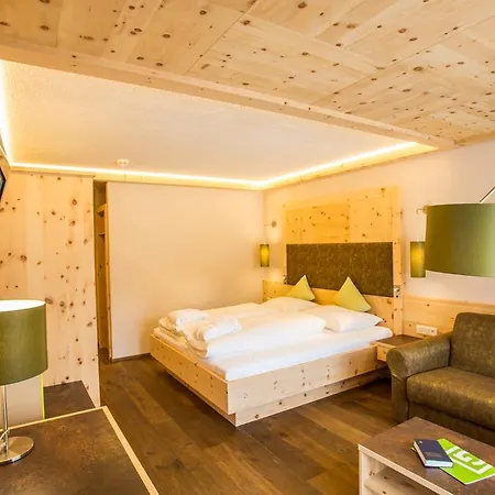 Hotel Baeckelar Wirt Superior Sölden